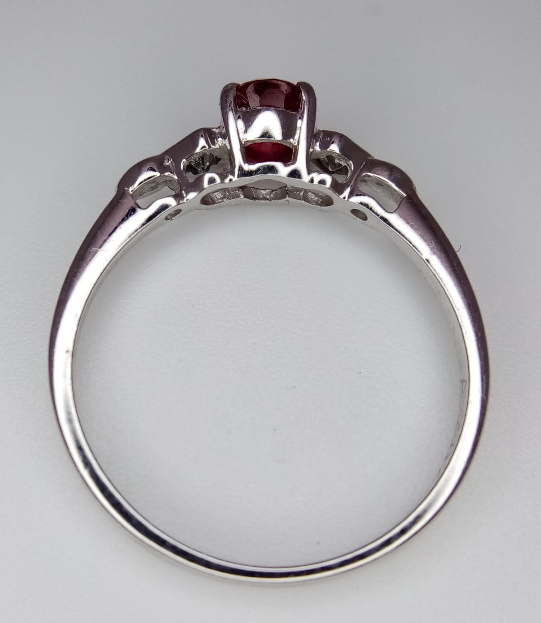 18K WHITE GOLD DIAMOND & RUBY RING. SIZE N. WEIGHT: 2G - Image 3 of 4