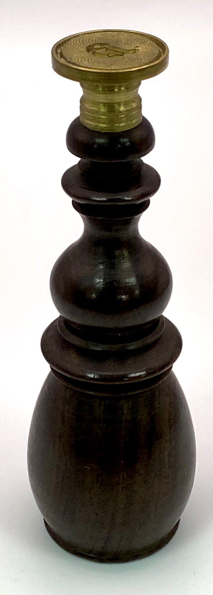 An Excellent Condition 19th Century Antique Wood and Brass Seal Size: 7.5cm - Image 3 of 5