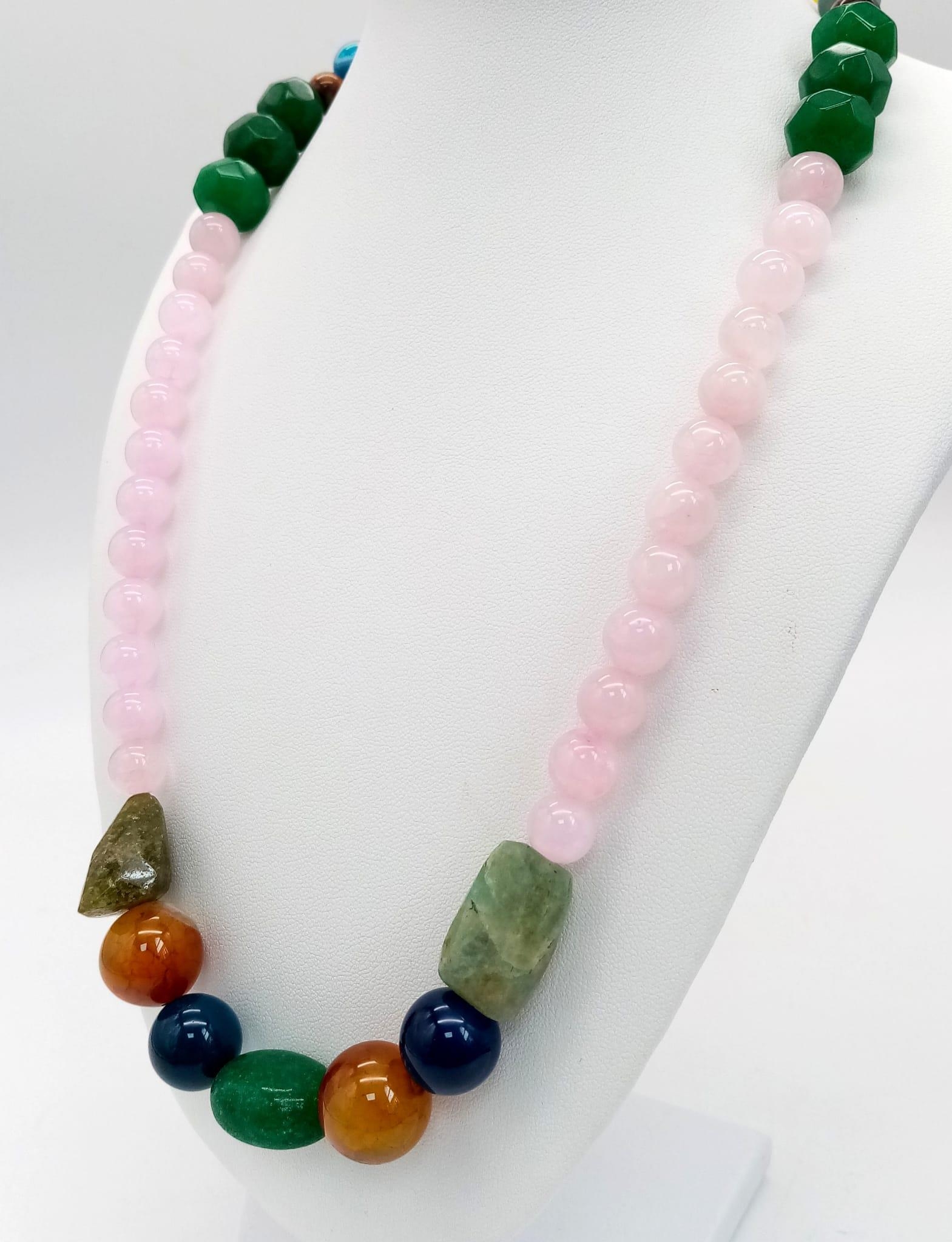 A Mixed Gemstone Bead Necklace. Mixed colours and shapes. Jade, rose quartz, agate, and tigers - Image 3 of 3