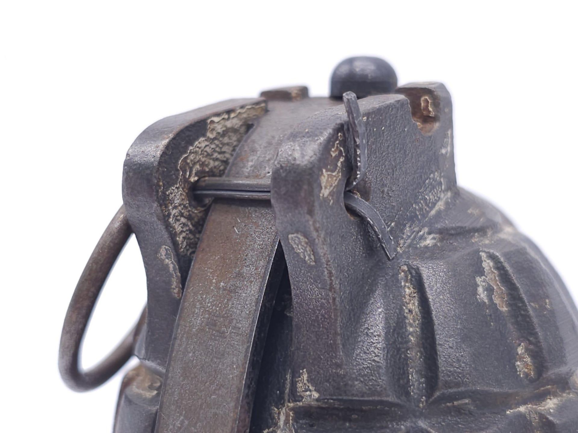INERT WW2 British No 36 Mills Grenade. Maker: A. Kendrick & Sons West Bromwich. - Bild 5 aus 8