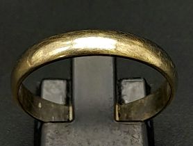 A Vintage 9K Yellow Gold Band Ring. Size R/S. 2.16g weight