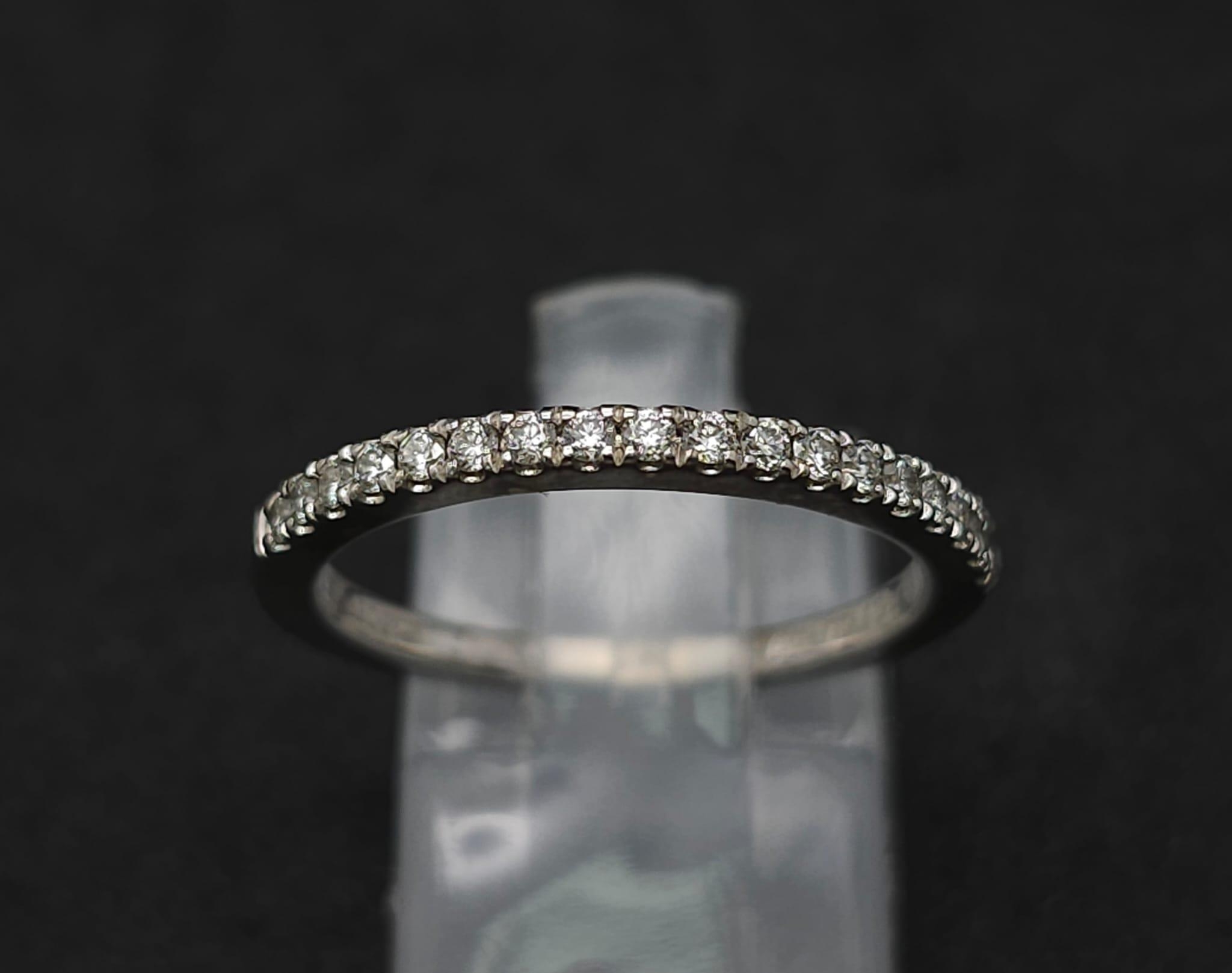 18K WHITE GOLD 0.23CT DIAMOND BAND RING ""YOU KNOW THE NAME"" VERA WANG FROM THE LOVE COLLECTION. - Image 2 of 8