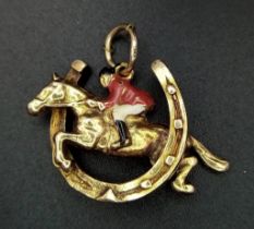 A Wonderful Vintage Horse-Shoe 9K Yellow gold Pendant - With golden thoroughbred and enamel