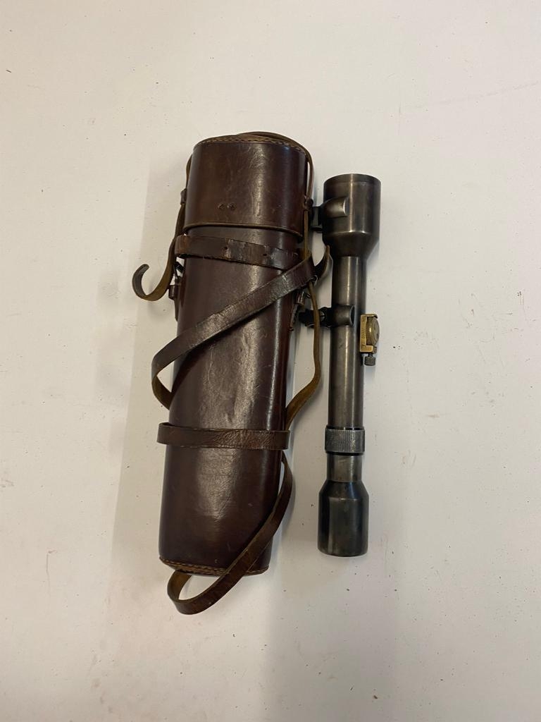A WW2 German K98 AJACK 4 x 90 Rifle Scope and Case. The scope has the serial number 37867. The scope - Image 2 of 7