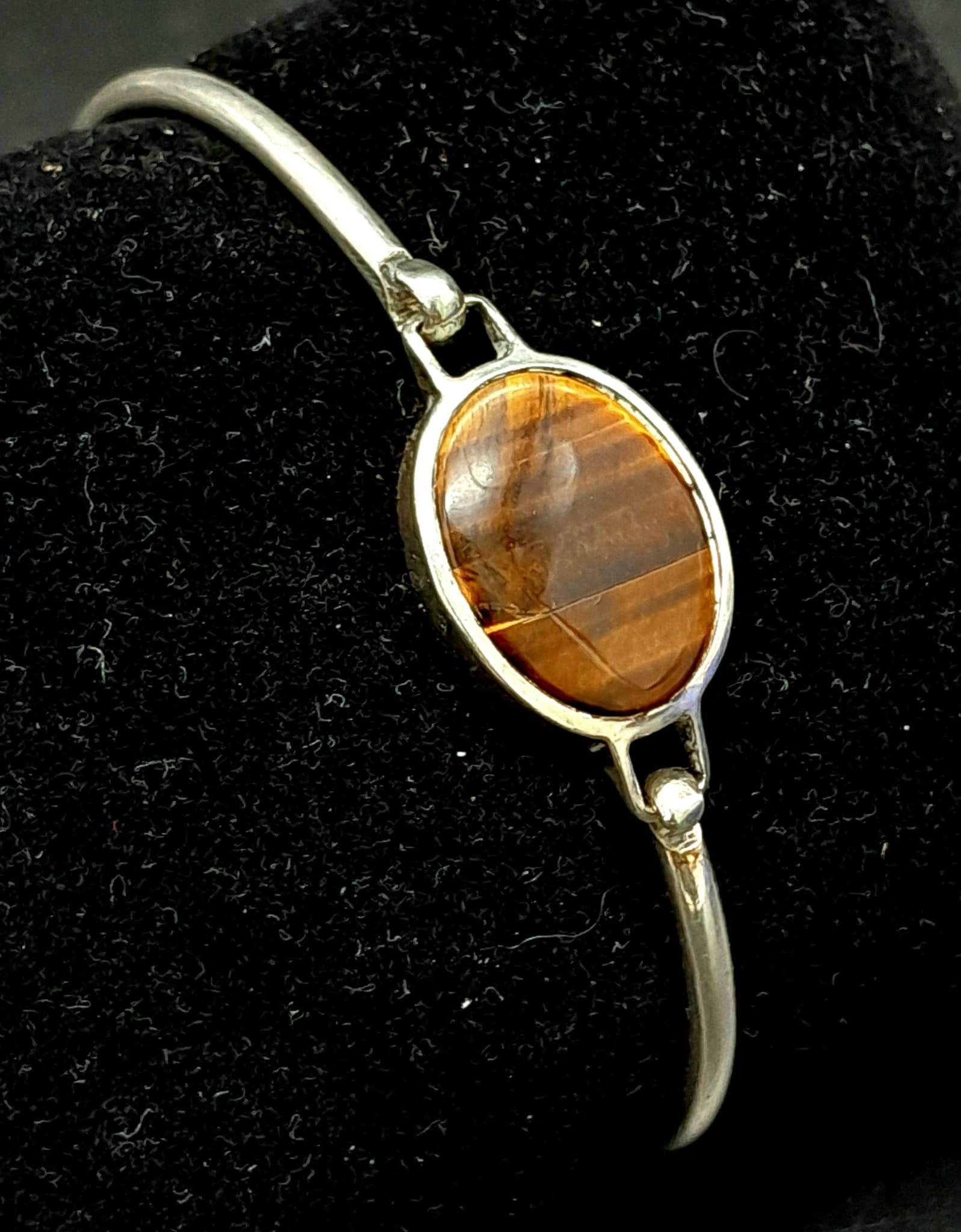 A Vintage Silver Tigers Eye Bracelet stamped Gucci and 800 Silver. 6cm Inner Width, Set with Oval - Image 2 of 7