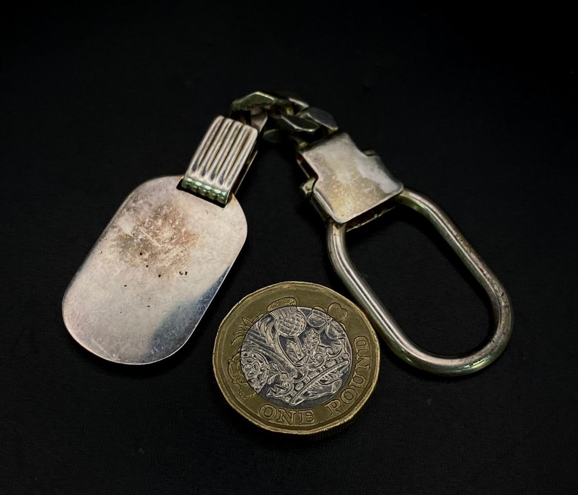 A Vintage Sterling Silver and 18K Gold Key Ring. Constructed from different parts of previous - Bild 4 aus 5