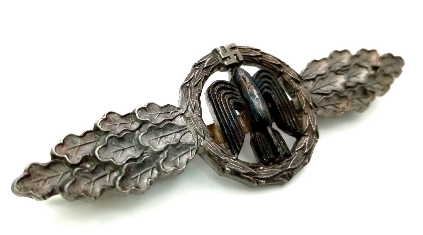 3rd Reich Luftwaffe Squadron Clasp for Bomber Pilots-Silver Grade. Late War silvered tombac, non- - Image 2 of 3