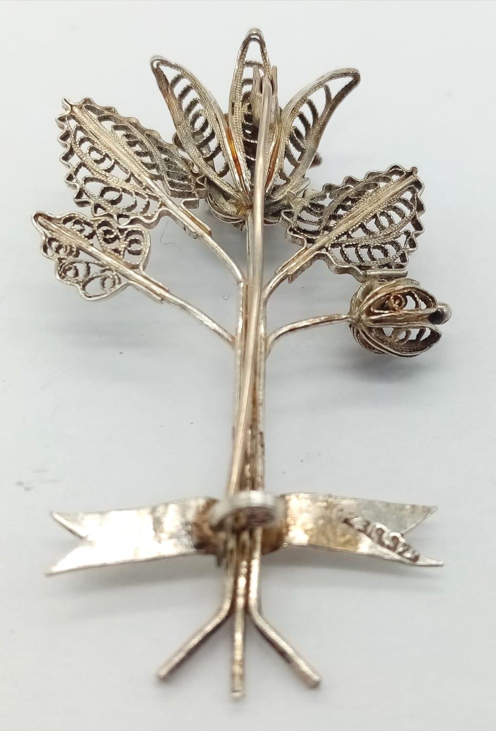 Antique Sterling Silver Filigree Flower Design Brooch or Scarf/Kilt Pin. 7cm Tall. 8.26 Grams. - Image 2 of 4