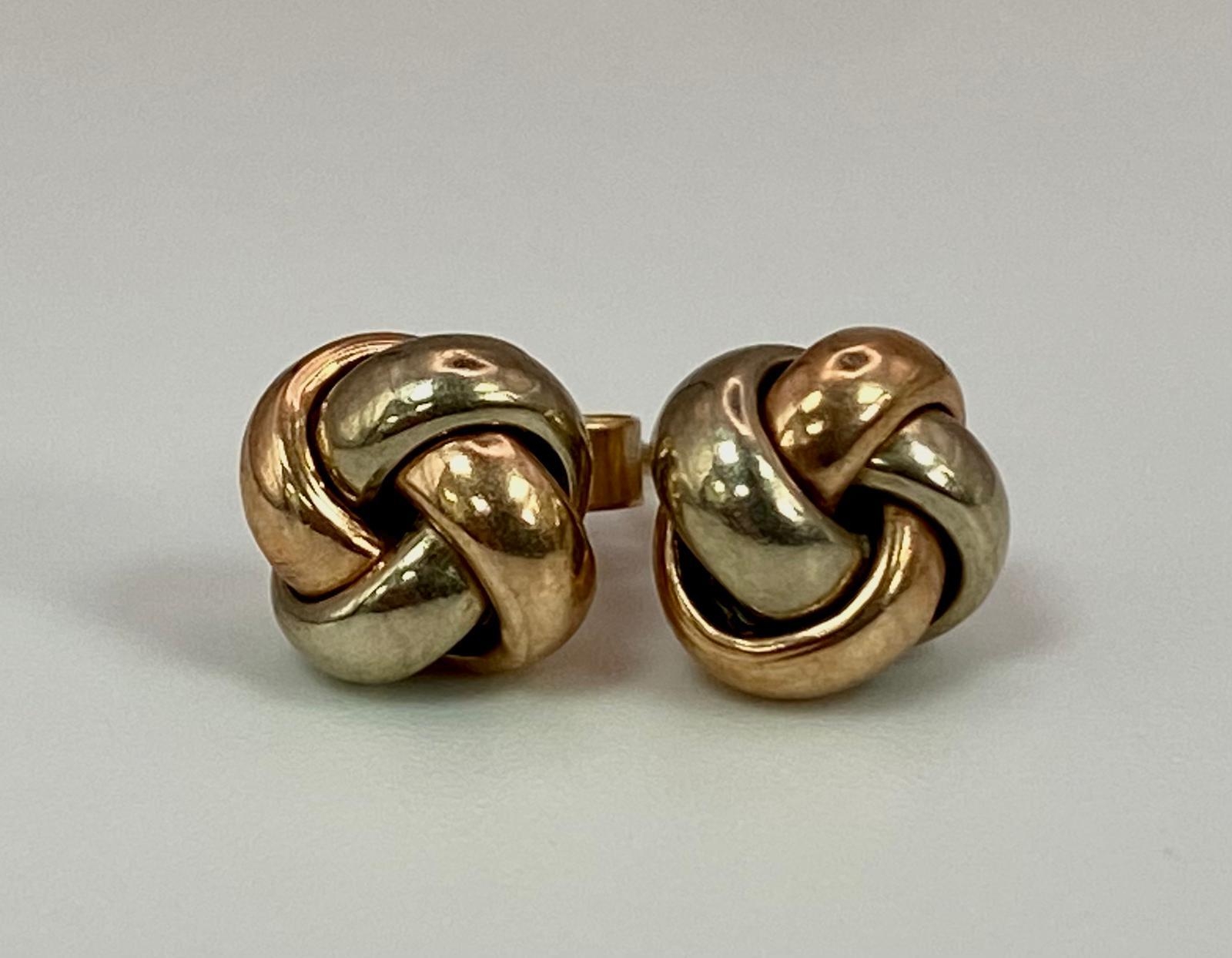 A Pair of Yellow and Rose Gold Knot Stud Earrings. 1.12g weight. - Image 2 of 4