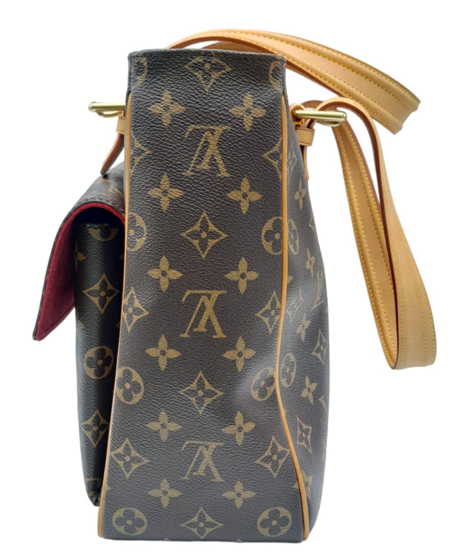 A Louis Vuitton Monogram Multiple Cite Bag. Leather exterior with gold hardware and top zip. Two - Bild 2 aus 10