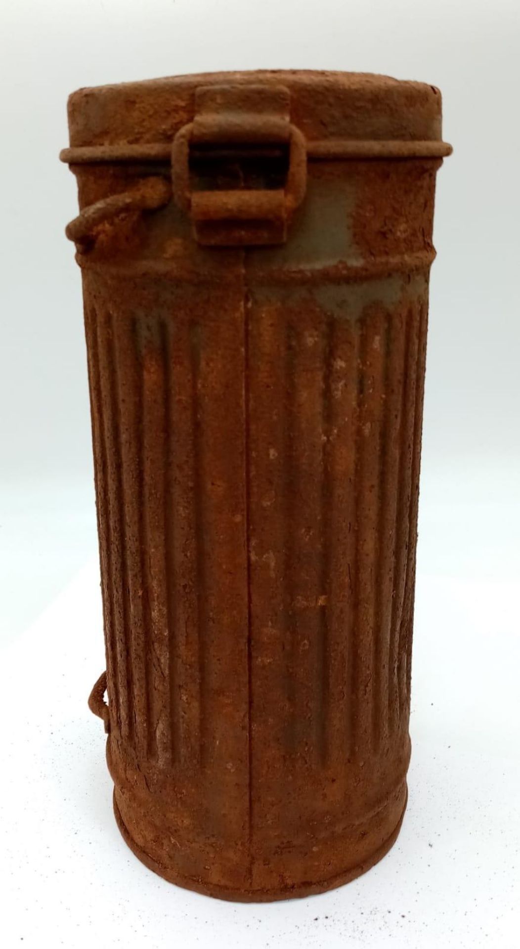 Semi Relic WW2 German Medics Gas Mask Canister. Found in Normandy, France. - Bild 2 aus 4