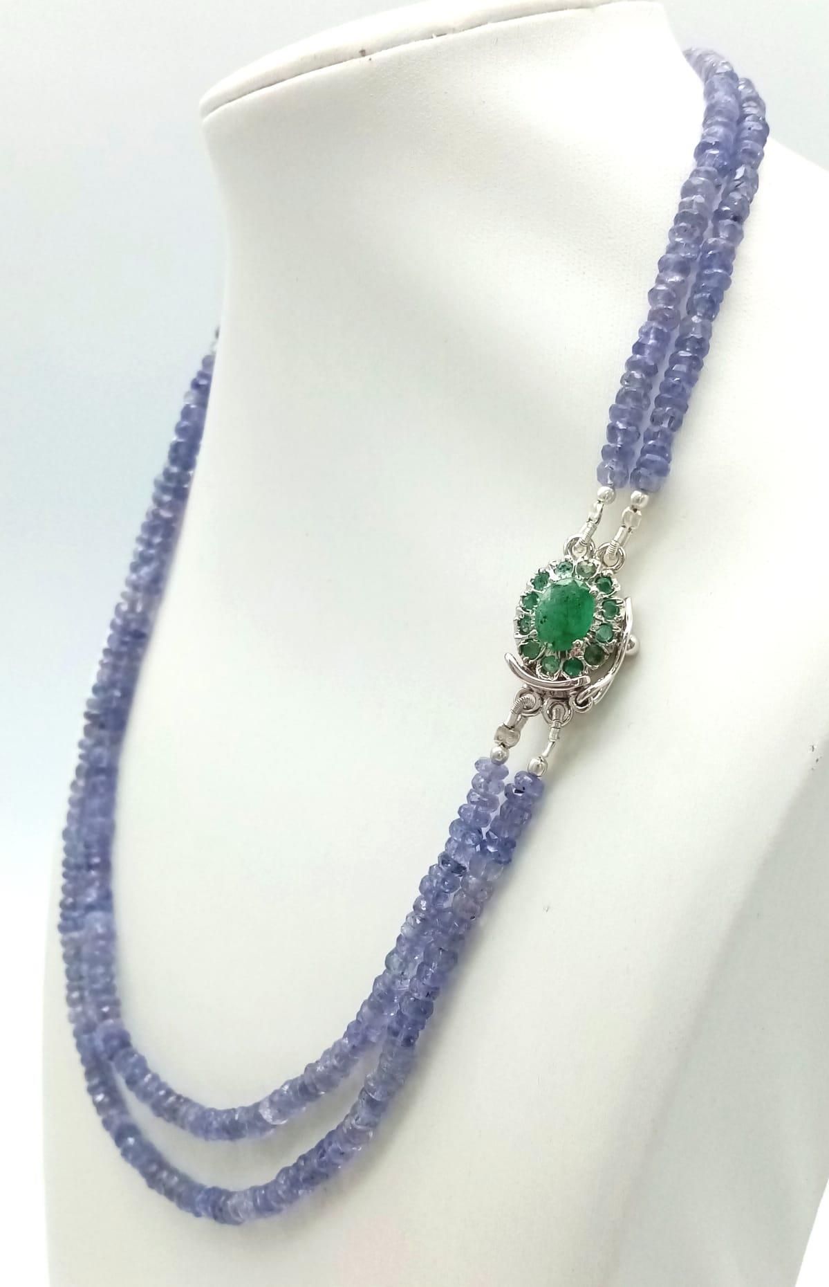 A Two Row Tanzanite Gemstone Necklace with an Emerald and 925 Silver Clasp. 45cm in length, 175ctw - Image 4 of 6