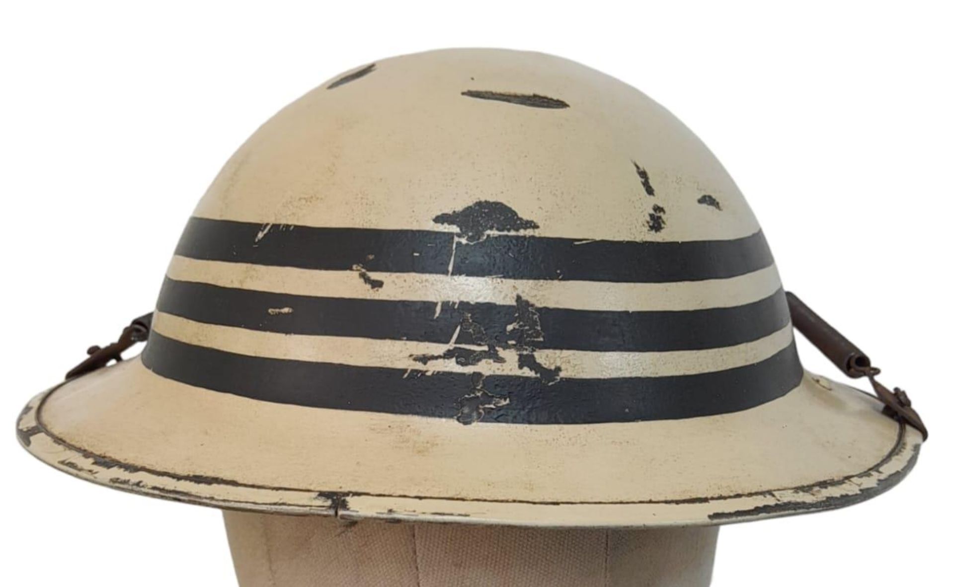 WW2 British Home Front Head Fire Guards Helmet with visor. Often used when dealing with German - Bild 5 aus 6