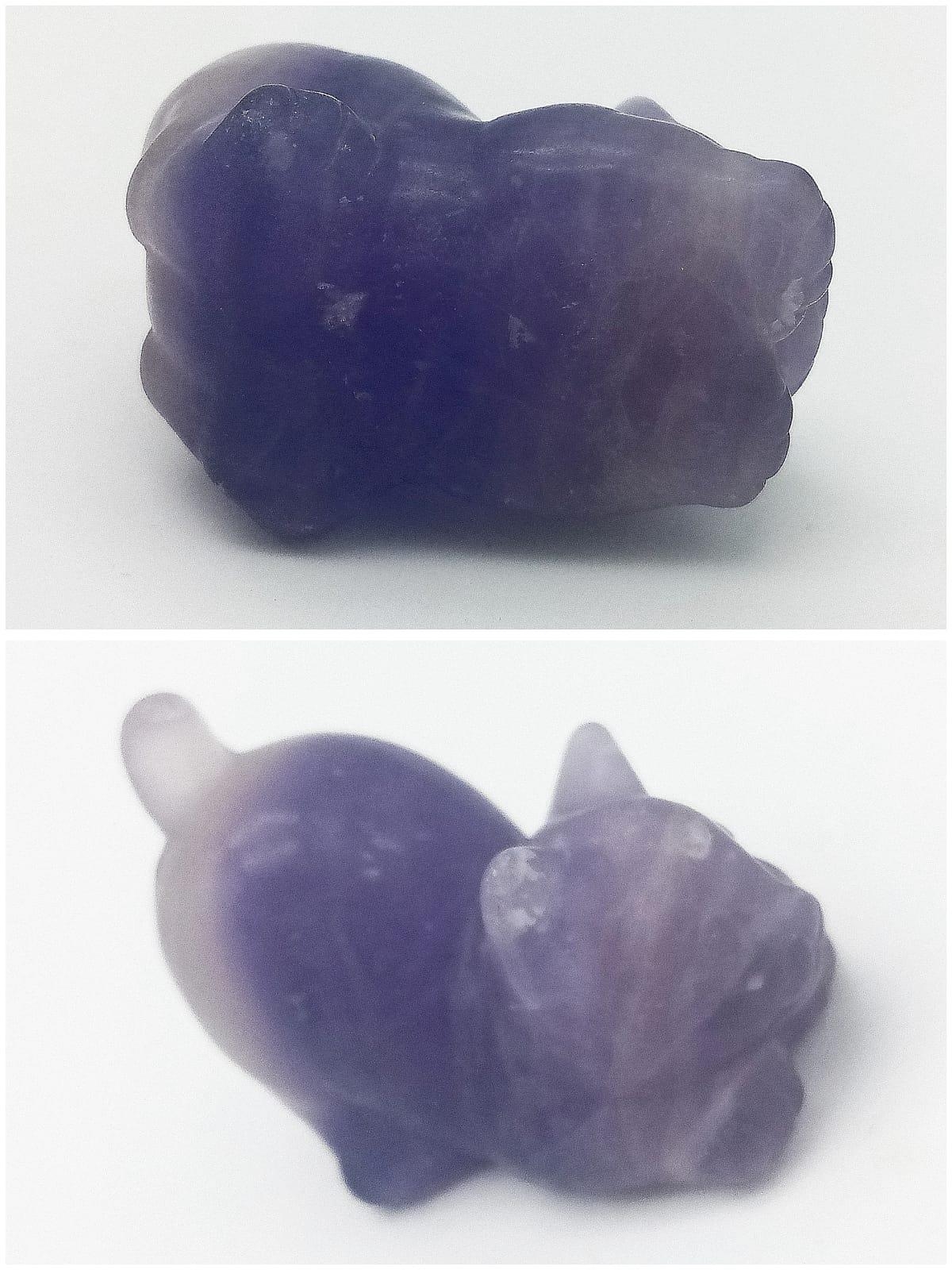 A Natural Fluorite Hand-Carved Crouching Pussy Figurine. 5cm x 5cm. - Image 2 of 3