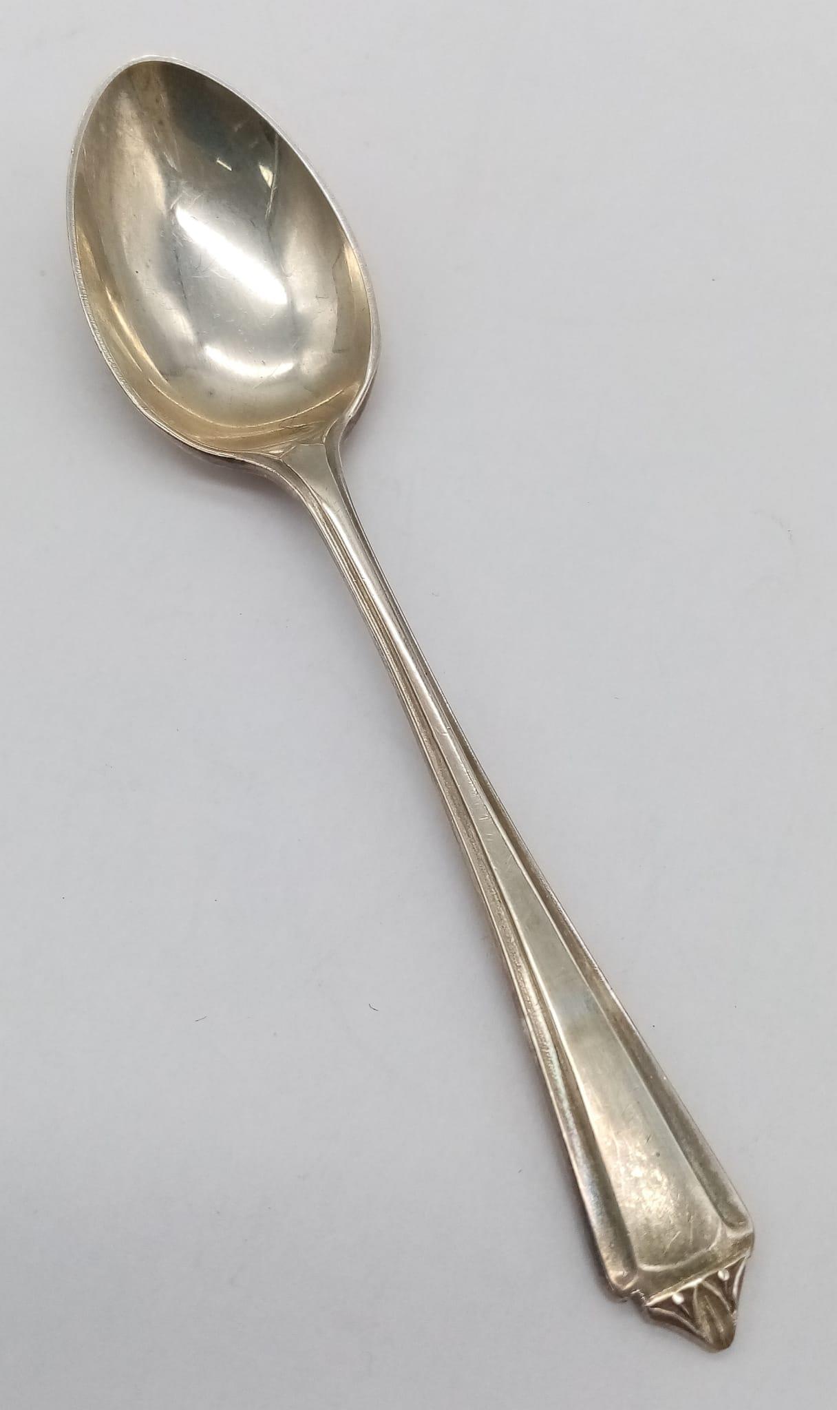 A Set of Six Vintage Sterling Silver Teaspoons. Hallmarks for Sheffield 1957. 9cm. 49g total weight. - Image 2 of 4