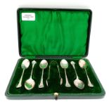 An Antique Set of Six Sterling Silver Teaspoons with Sugar Tongs. Hallmarks for Birmingham 1905.