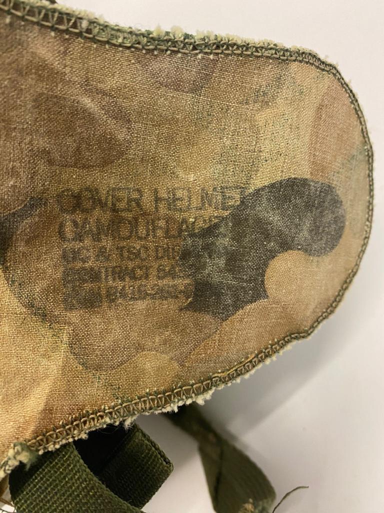 A USA M1 Helmet - The cover is marked but it is difficult to make the date out. The liner is dated - Image 5 of 5