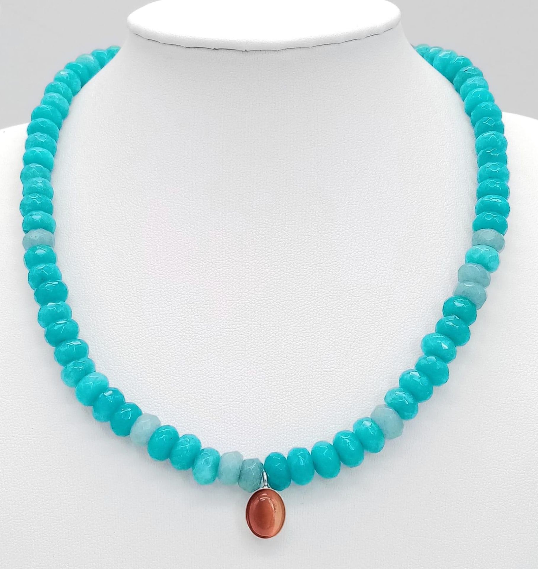 Bright Blue Aquamarine Stone Necklace with a Carnelian Stone Pendant. Length: 40cm Weight: 39.5g