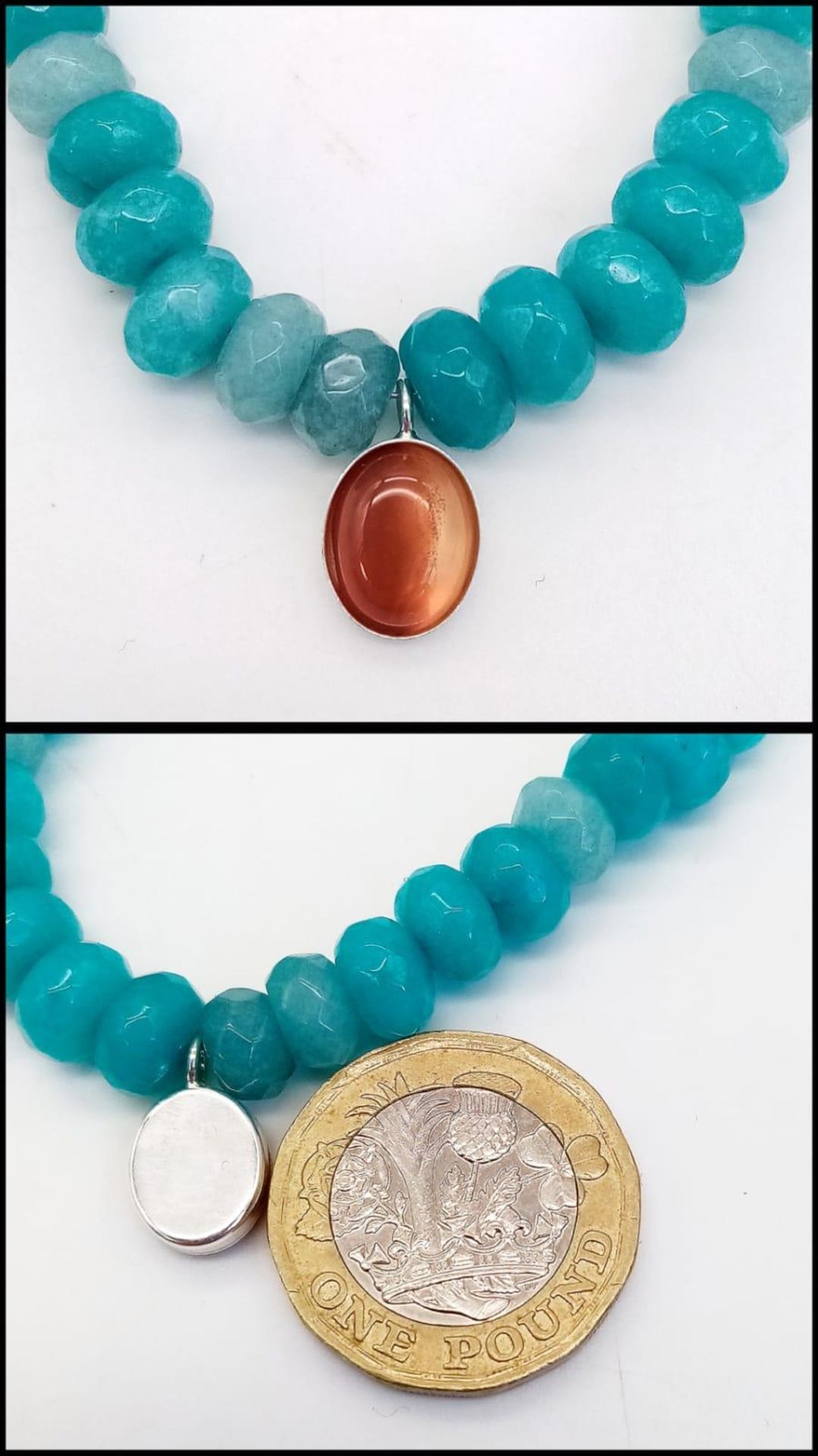Bright Blue Aquamarine Stone Necklace with a Carnelian Stone Pendant. Length: 40cm Weight: 39.5g - Bild 4 aus 6