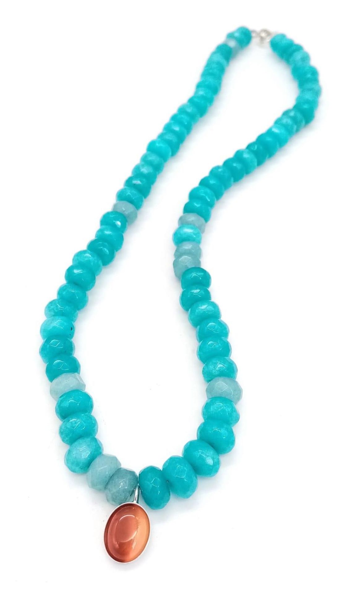 Bright Blue Aquamarine Stone Necklace with a Carnelian Stone Pendant. Length: 40cm Weight: 39.5g - Bild 2 aus 6