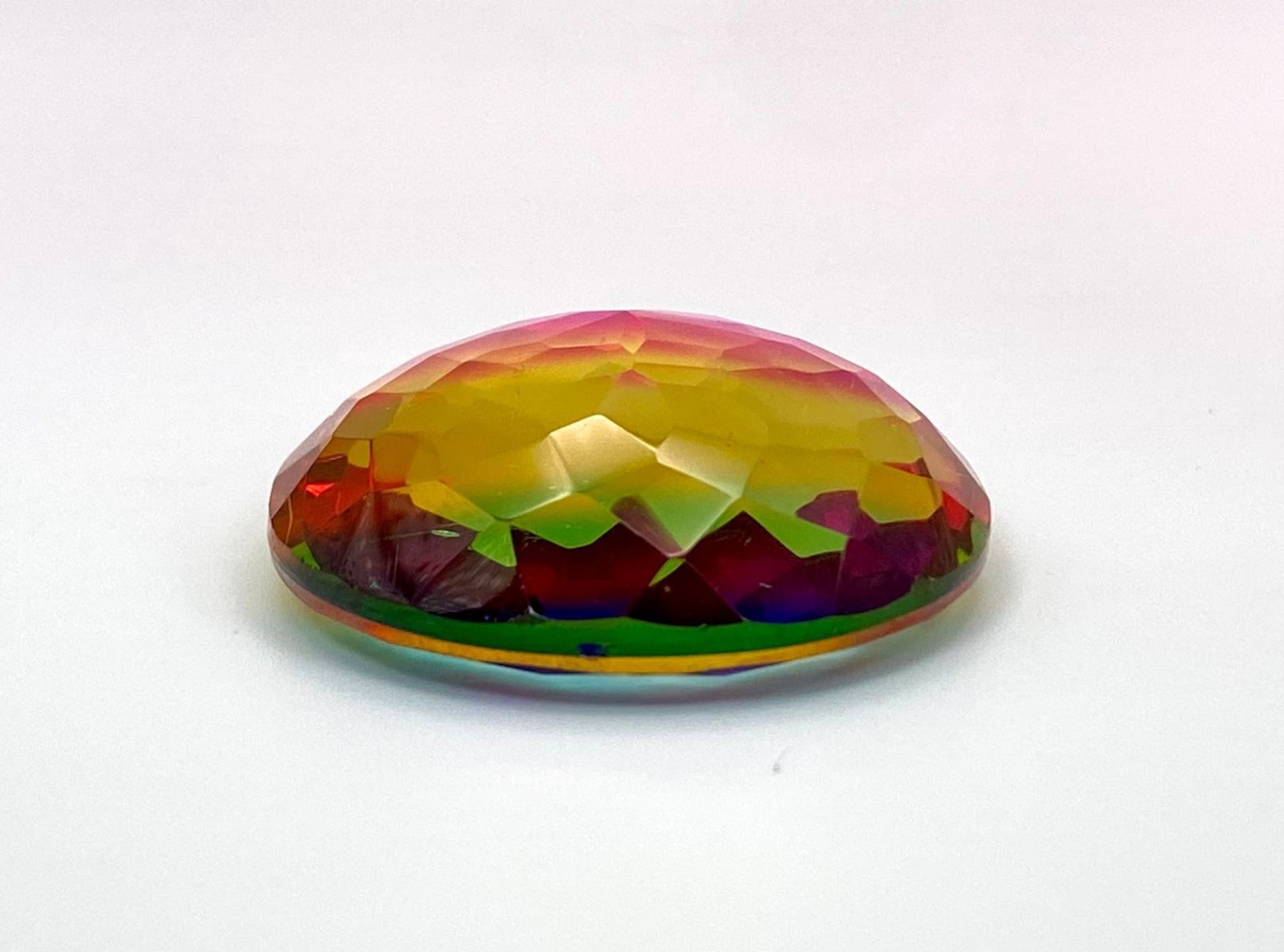 A truly magnificent, large (17.2 carats) GIBSON OPAL oval cabochon. Strong red and metallic green - Bild 4 aus 4