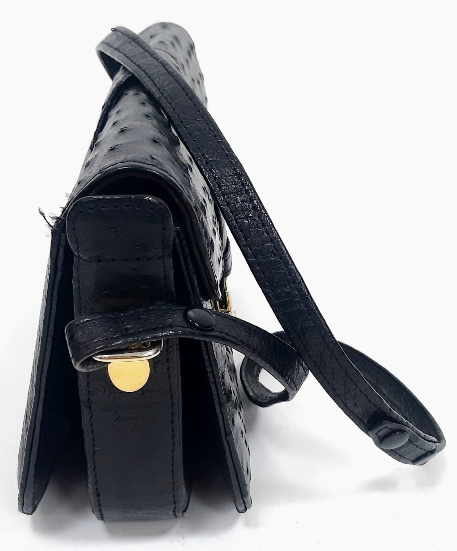 Vintage Corbeau Ostrich Leather Handbag. Circa 1970s, this wonderful handbag oozes elegance. - Image 3 of 13