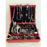 Top quality vintage leather jewellery case and contents, full of attractive costume jewellery To