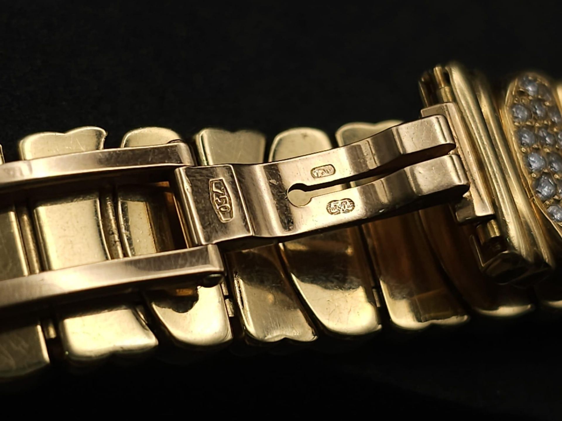 A Cartier Paris 18k Gold and Diamond Ladies Watch. 18k gold and diamond encrusted bracelet and - Bild 16 aus 29