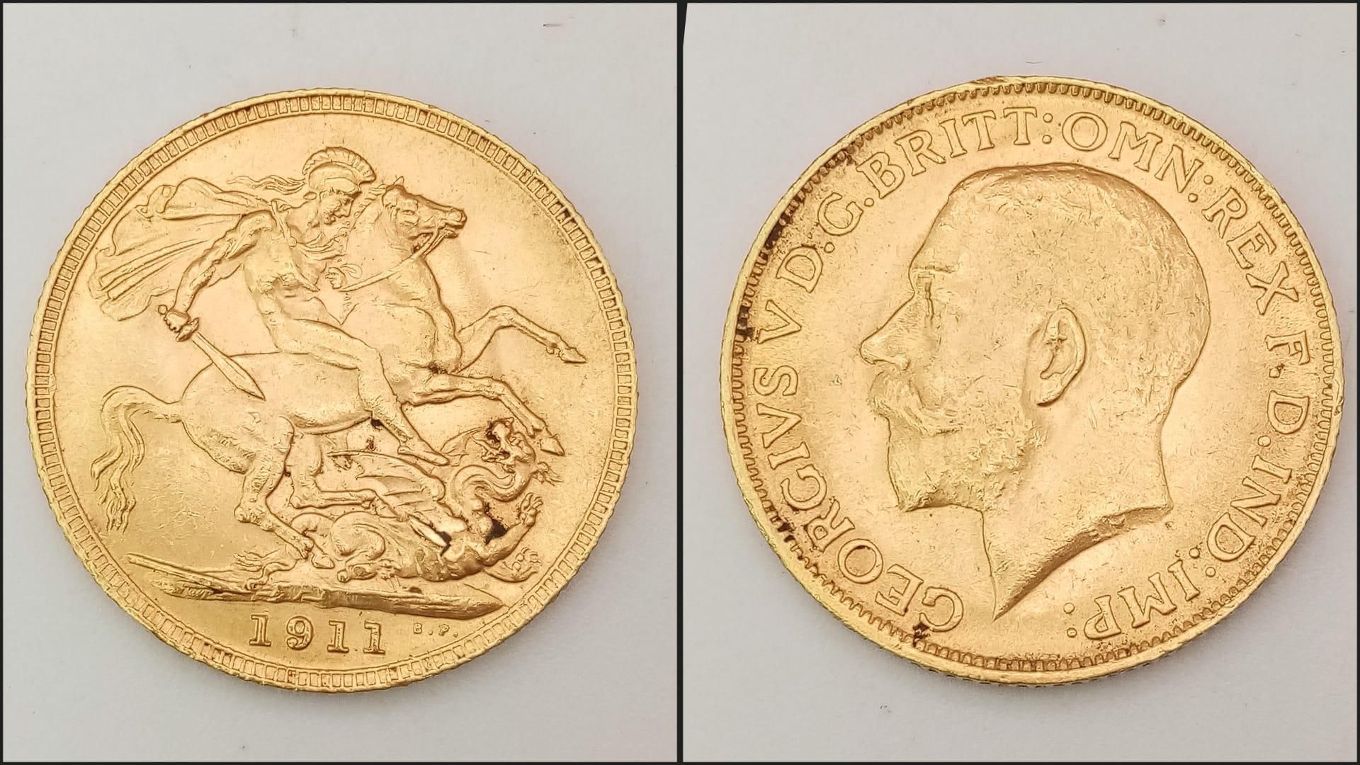 A 22 K yellow gold sovereign with King George V, very good definition and full weight 8 g.