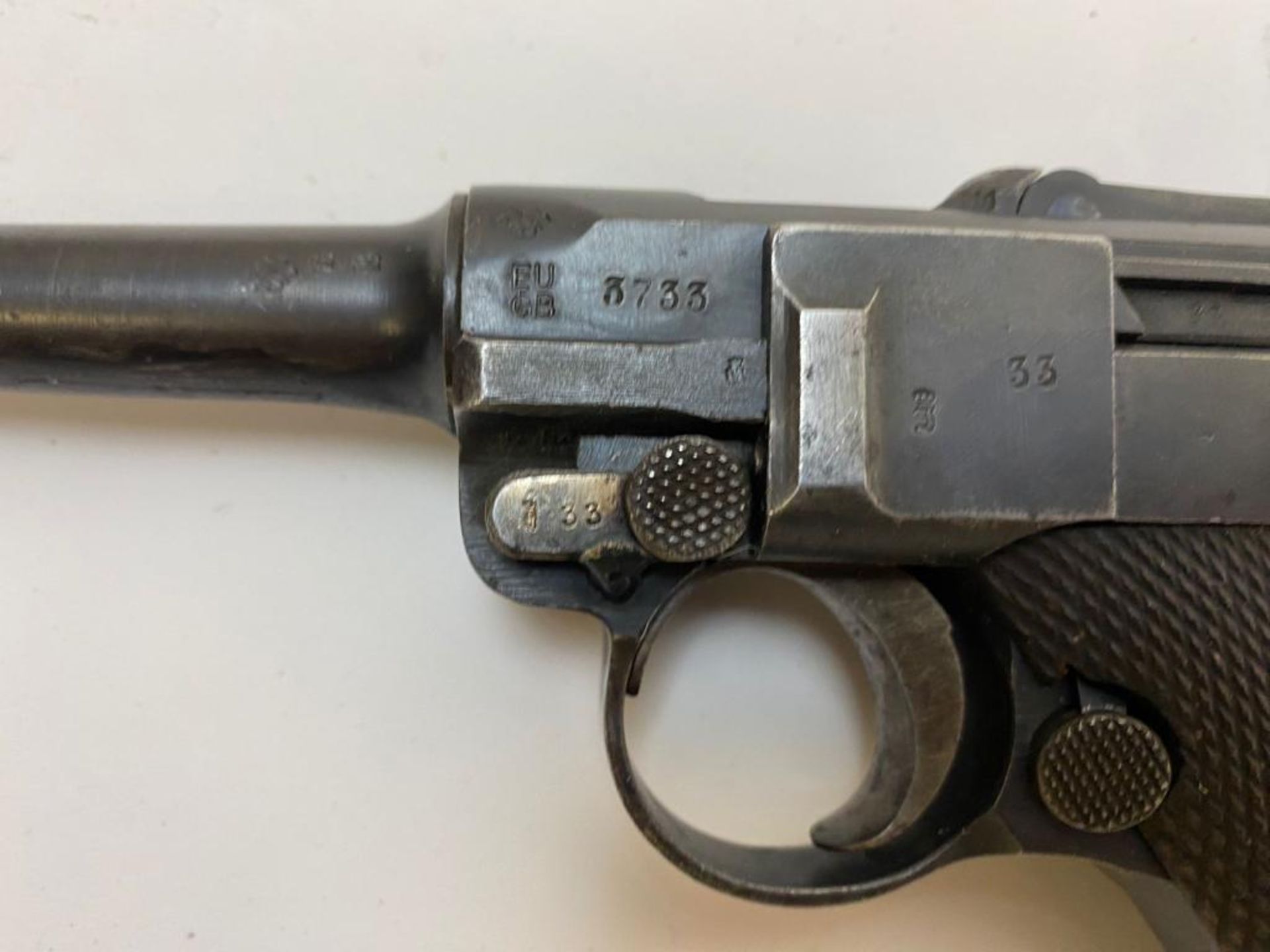A Deactivated German WW1 Luger P08 Dated 1918. It bears full matching numbers including the - Image 5 of 11