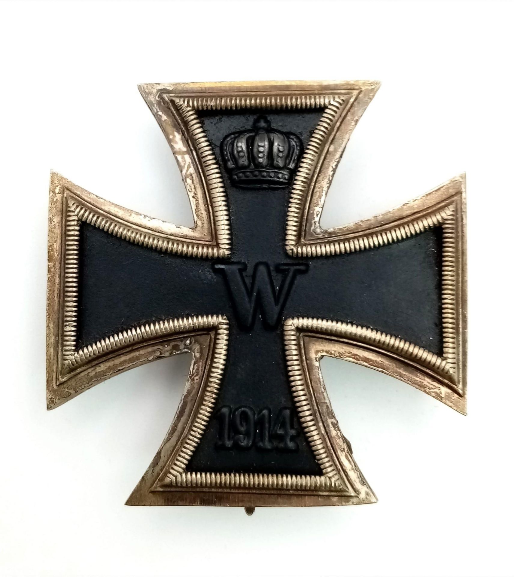 WW1 Imperial German Iron Cross 1st Class in Box. 3-part construction – iron centre. - Bild 2 aus 4