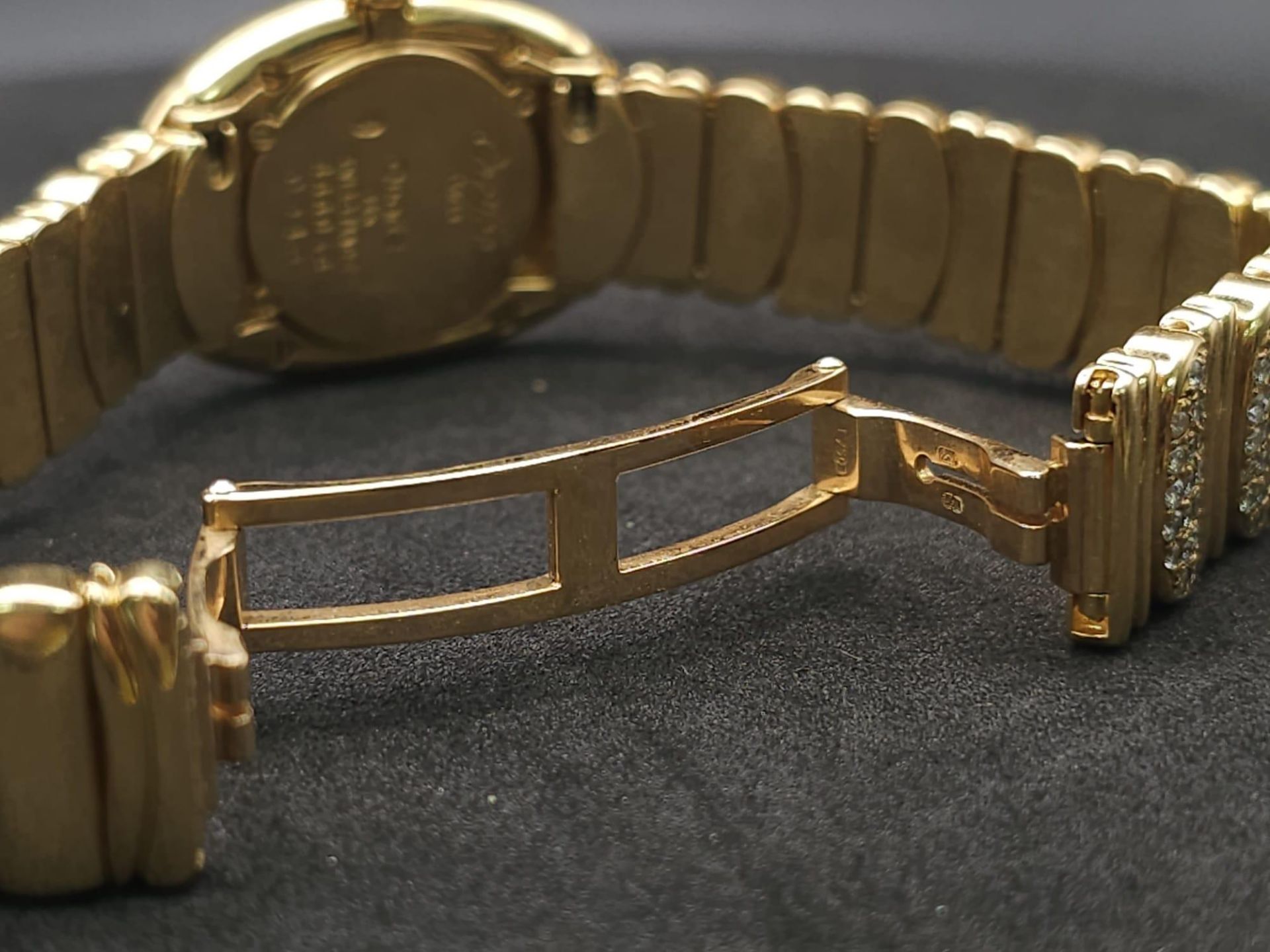 A Cartier Paris 18k Gold and Diamond Ladies Watch. 18k gold and diamond encrusted bracelet and - Bild 15 aus 29