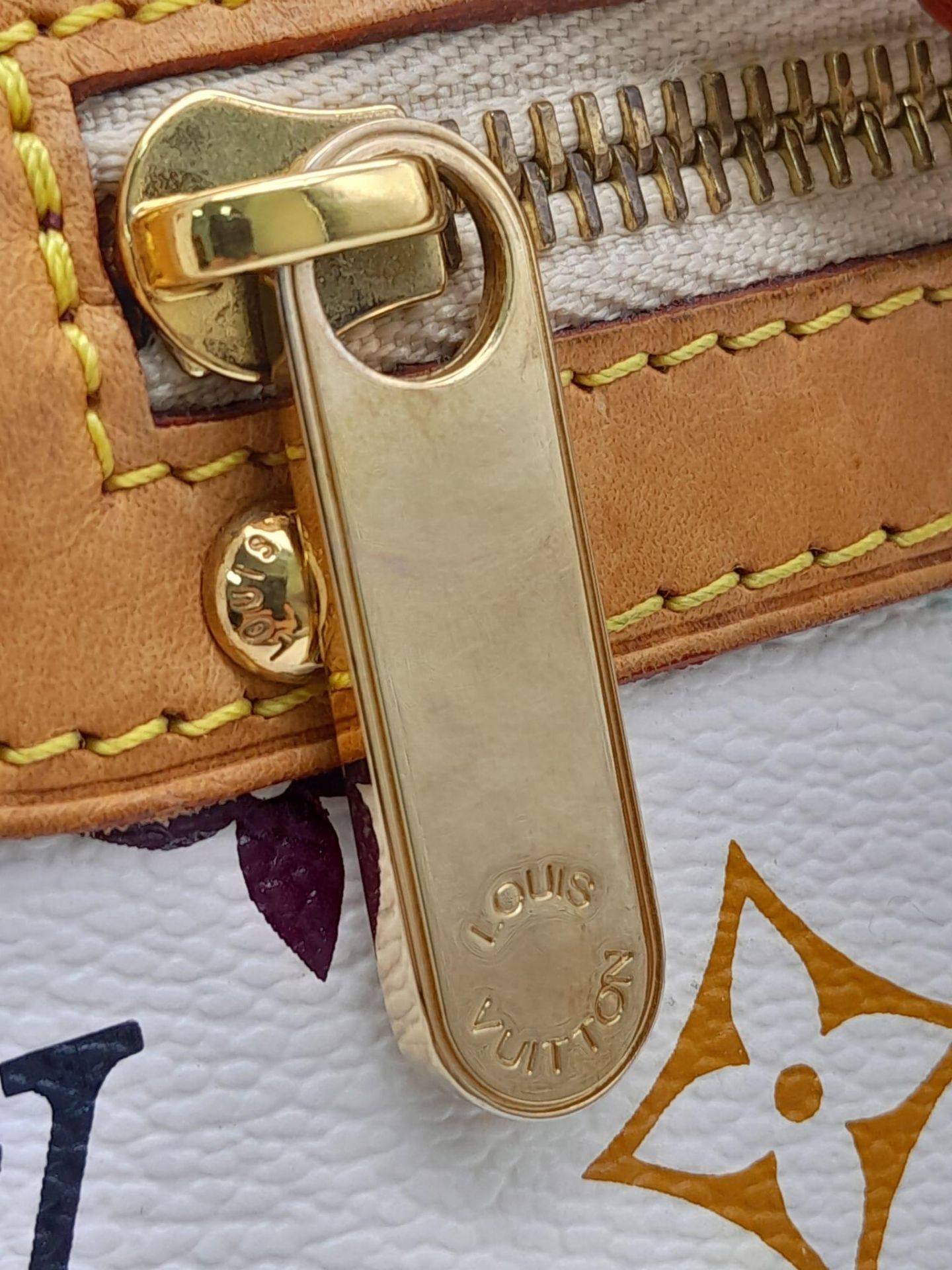 Louis Vuitton Sologne White Multicolour Monogram Handbag. Quality leather throughout, gold toned - Bild 6 aus 9