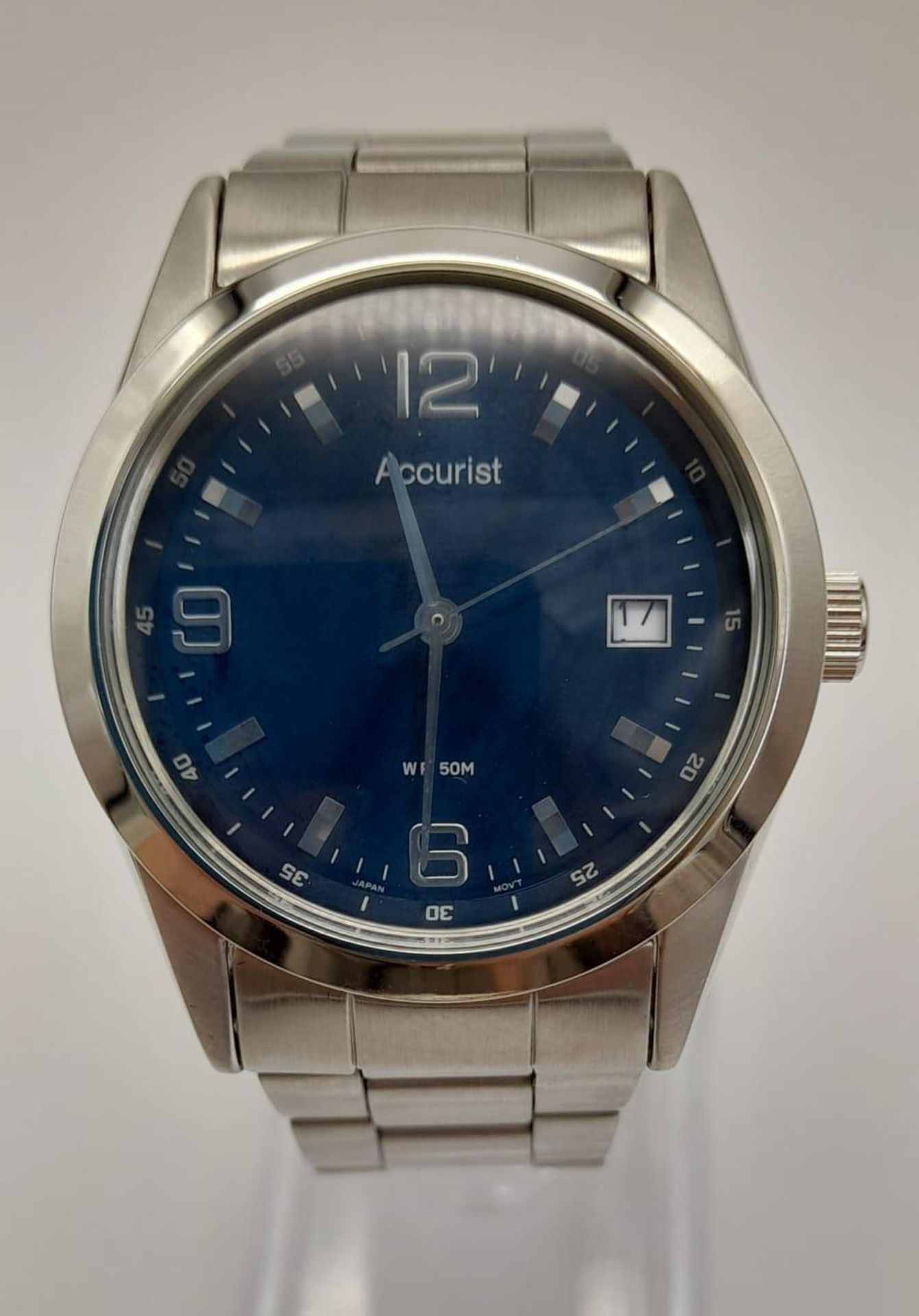 Excellent Condition, Accurist Blue Face Quartz Date Watch. 38mm Including Crown. Comes with Box, - Bild 3 aus 7