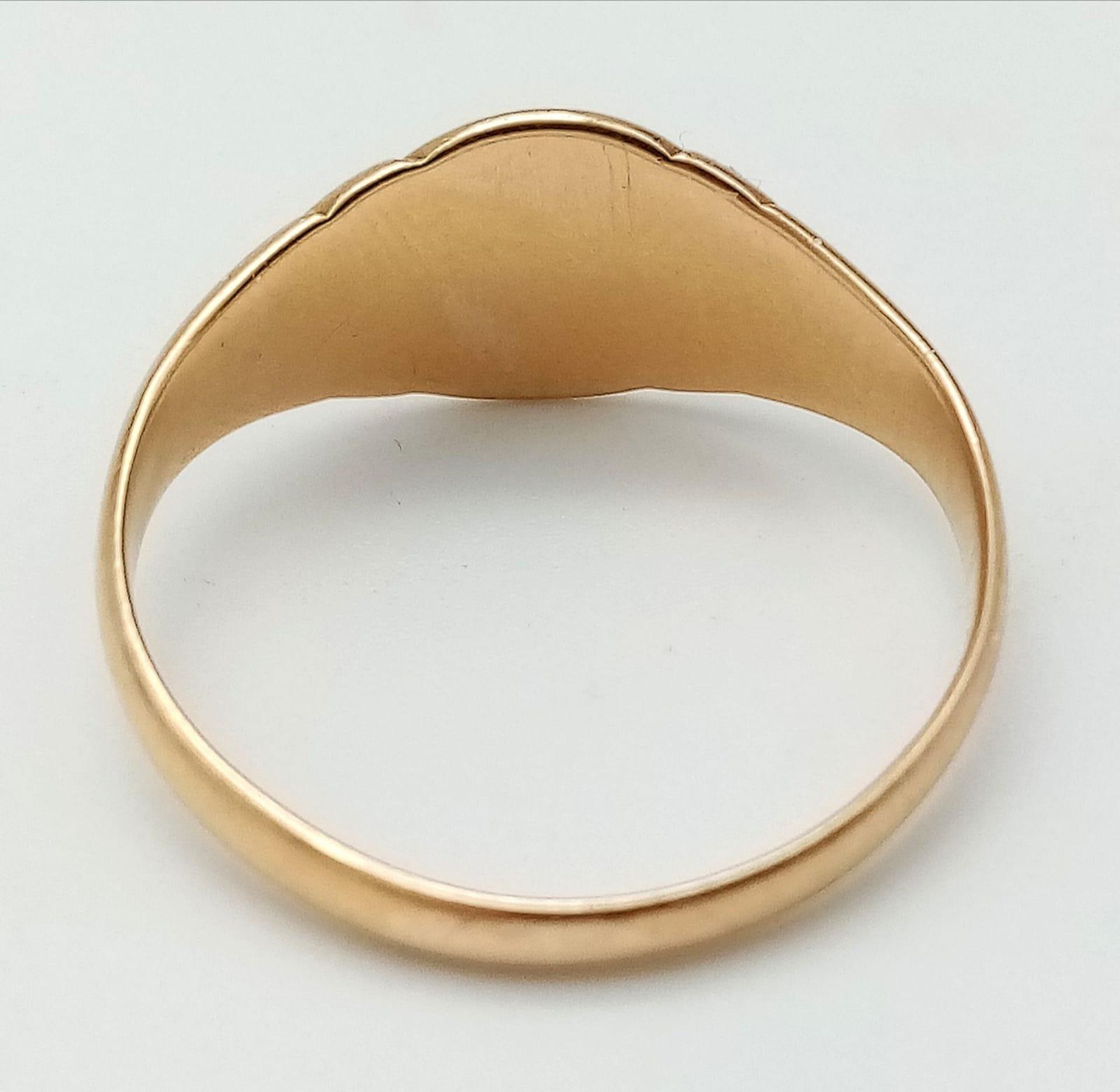 A Vintage 18K Yellow Gold Signet Ring. Size T/U. 4.32g weight. - Bild 8 aus 11