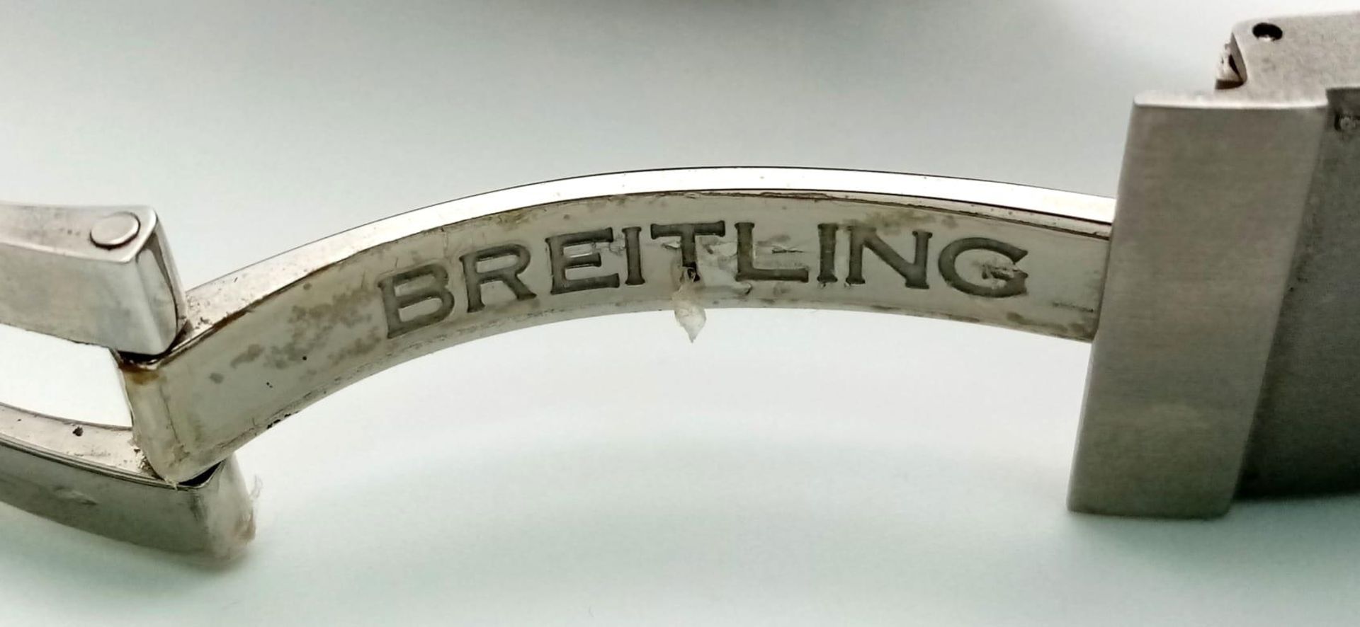A Breitling Avenger Automatic Gents Watch. Stainless steel bracelet and case - 45mm. 3000m water - Image 9 of 9