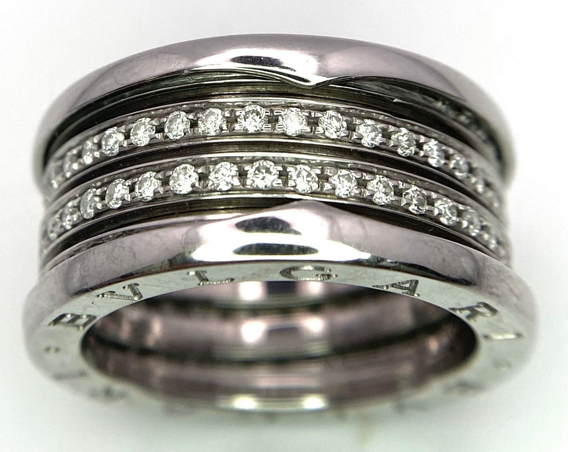 A Beautiful Bulgari 3 Row Expandable Bandeau Ring In 18k White Gold and Diamonds, Band Width 10mm, - Bild 4 aus 7