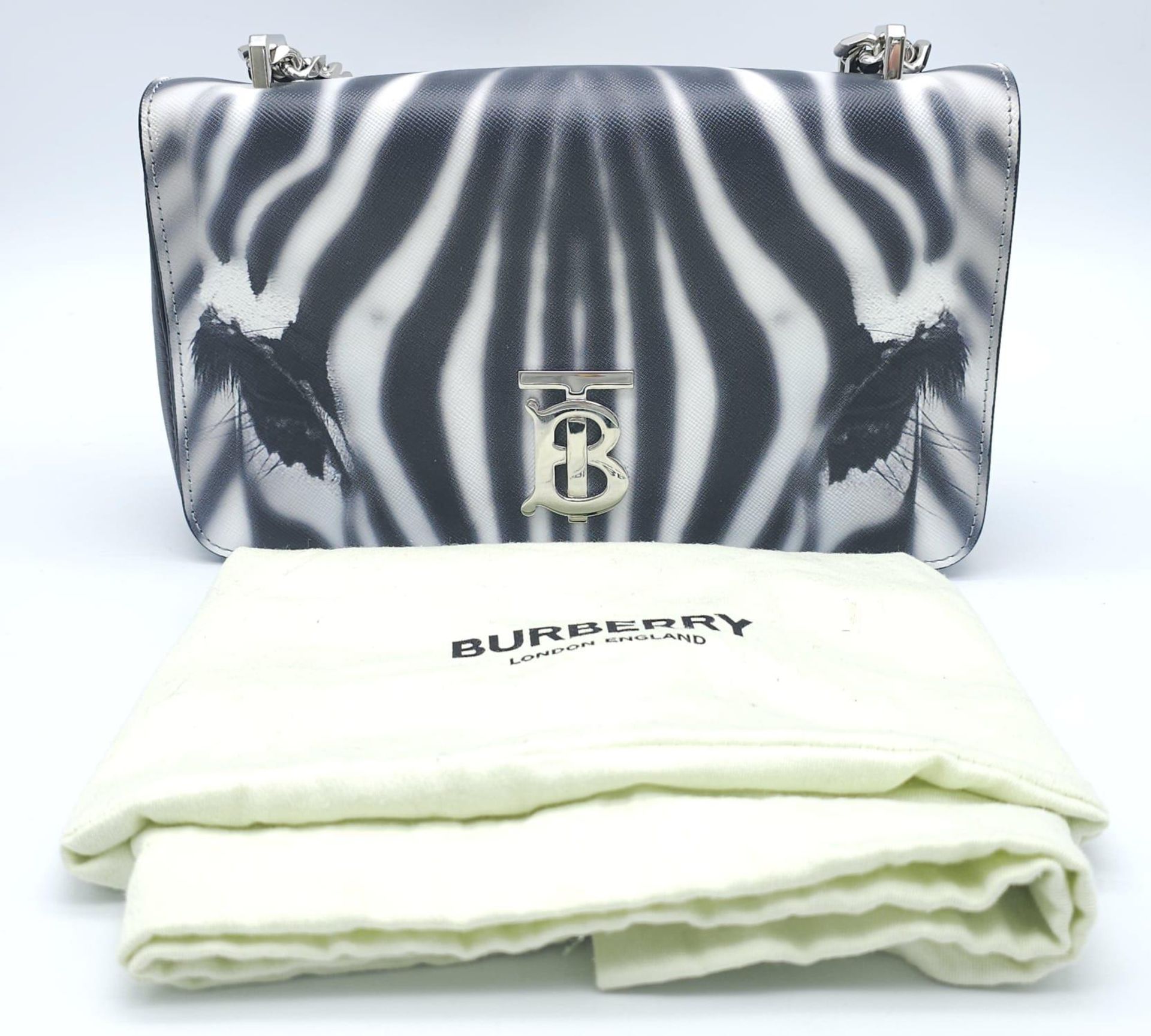 Burberry Zebra Chain Shoulder Bag. Quality leather throughout with a gorgeous print of a Zebra. - Image 13 of 13