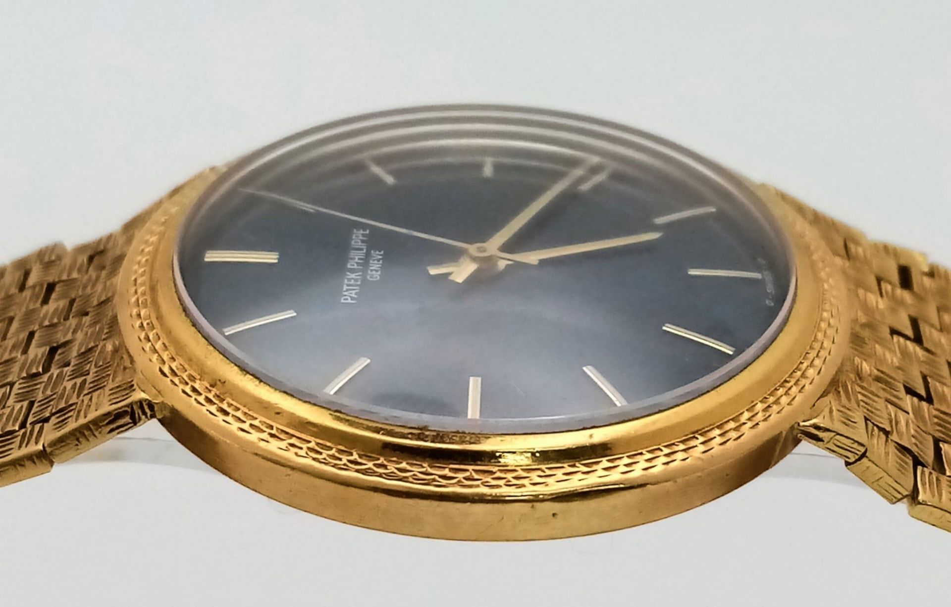 A SHOW STOPPING 18K GOLD PATEK PHILIPPE GENTS WATCH WITH BLOCK LINK SOLID 18K GOLD STRAP, AMAZING - Image 5 of 8