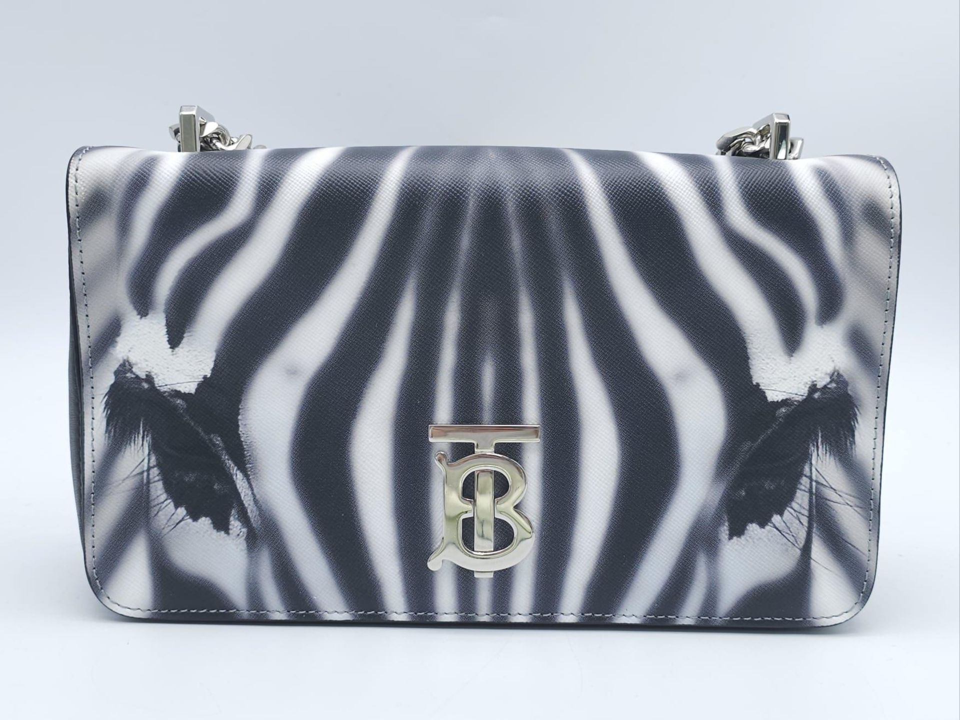Burberry Zebra Chain Shoulder Bag. Quality leather throughout with a gorgeous print of a Zebra.