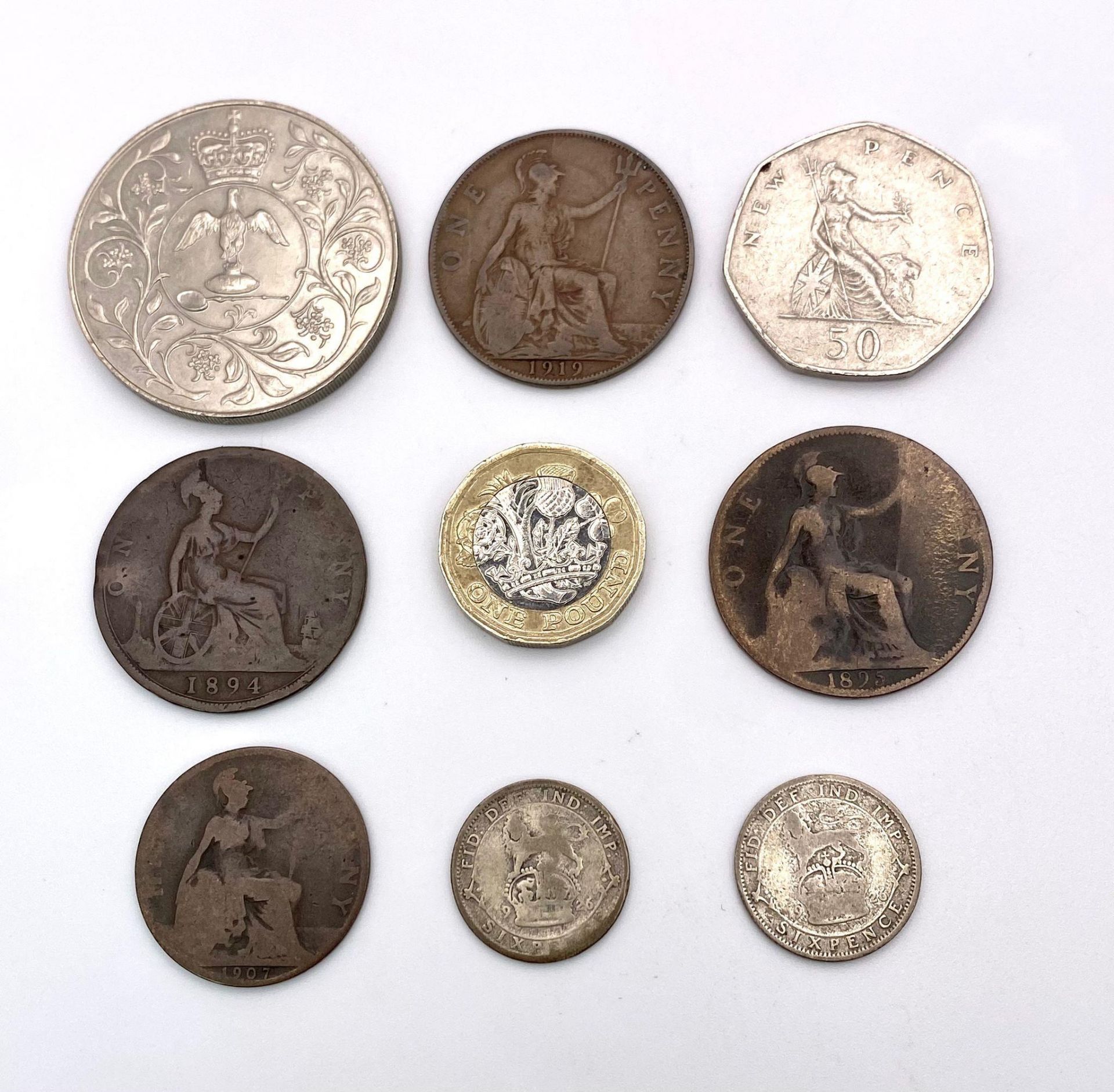A parcel of 8 interesting British Coins. 1x Elizabeth II, Crown 1977 1x Elizabeth II, New Pence - Image 2 of 3