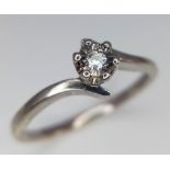 A 9k white gold diamond ring. 1.9g total weight. Size M. (dia:0.05ct)