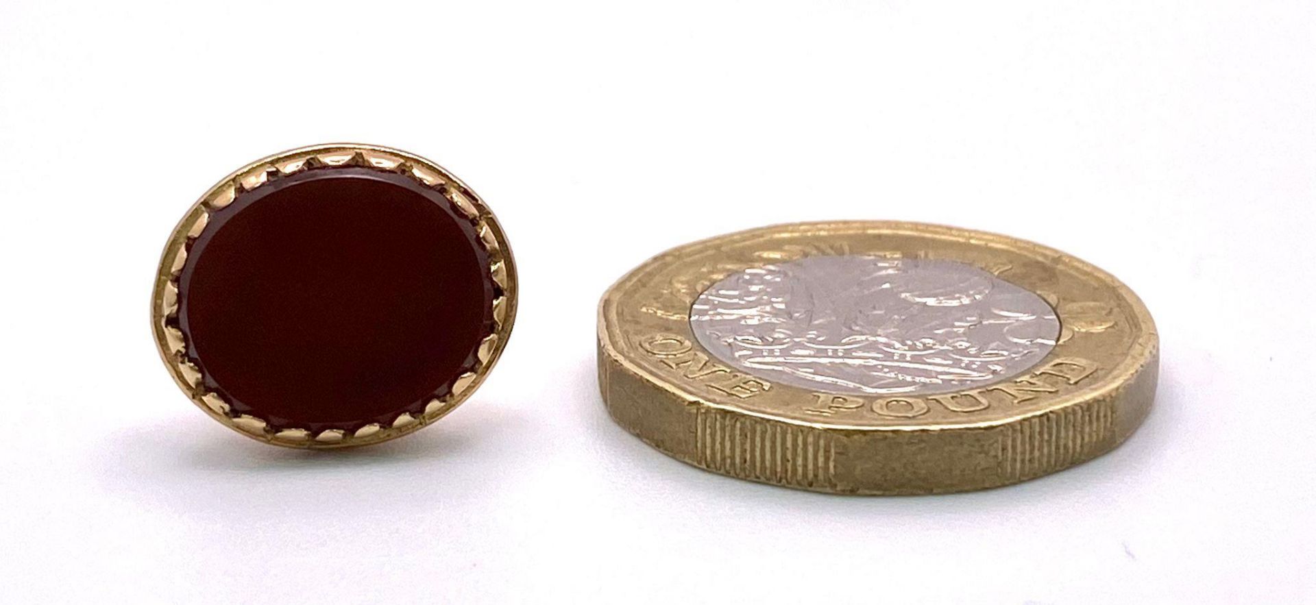An Antique Mid-Karat Gold (tested) Carnelian Seal Fob Pendant. 2cm. 3.48g total weight. - Bild 3 aus 4