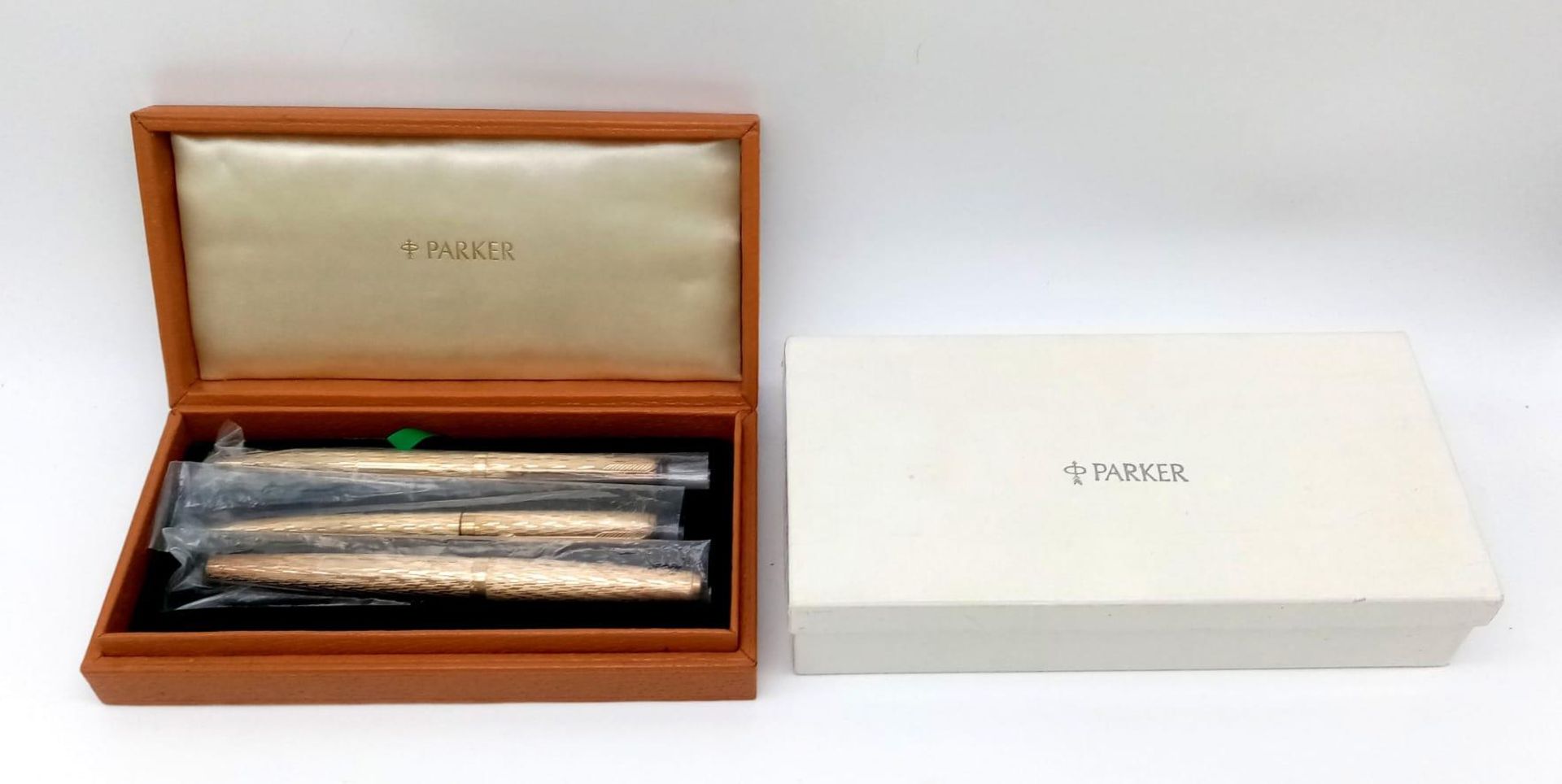 A Wonderful Parker Pen 9K Gold Writing Set. Fountain, ballpoint and pencil in decorative bark-effect - Bild 7 aus 7