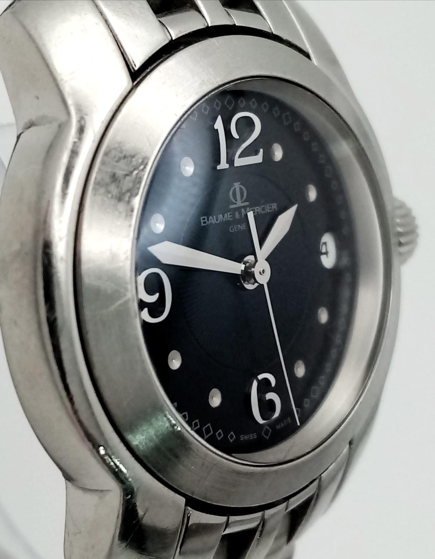 A BAUME AND MERCIER LADIES STAINLESS STEEL WRIST WATCH WITH BLACK DIAL , DATE BOX , AUTOMATIC - Image 5 of 15