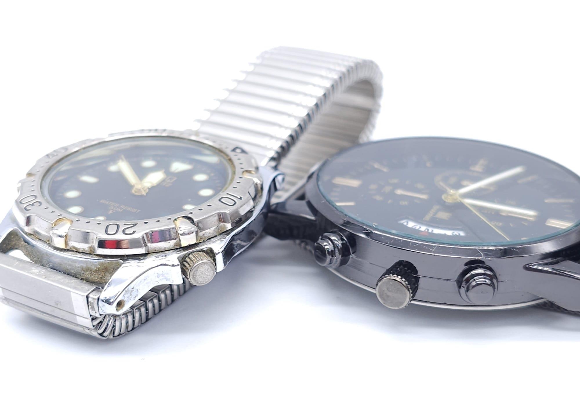 A Parcel of Two Men’s Sports Watches; 1) Stainless Steel Date Watch by Shaarms. 45mm Including Crown - Image 7 of 7