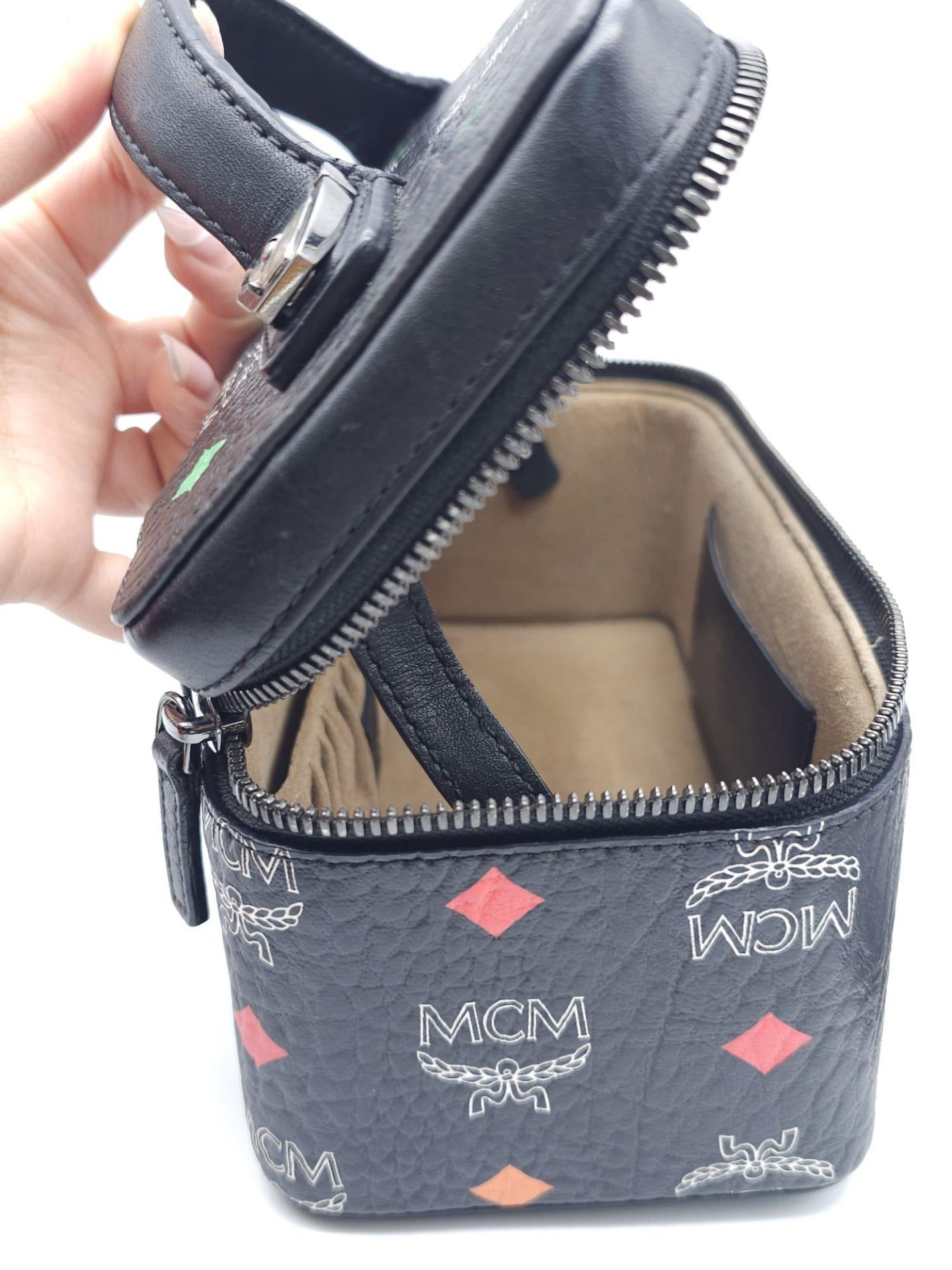 An MCM Rockstar Vanity Case Bag. Leather exterior with leather handle, detachable and adjustable - Image 9 of 11