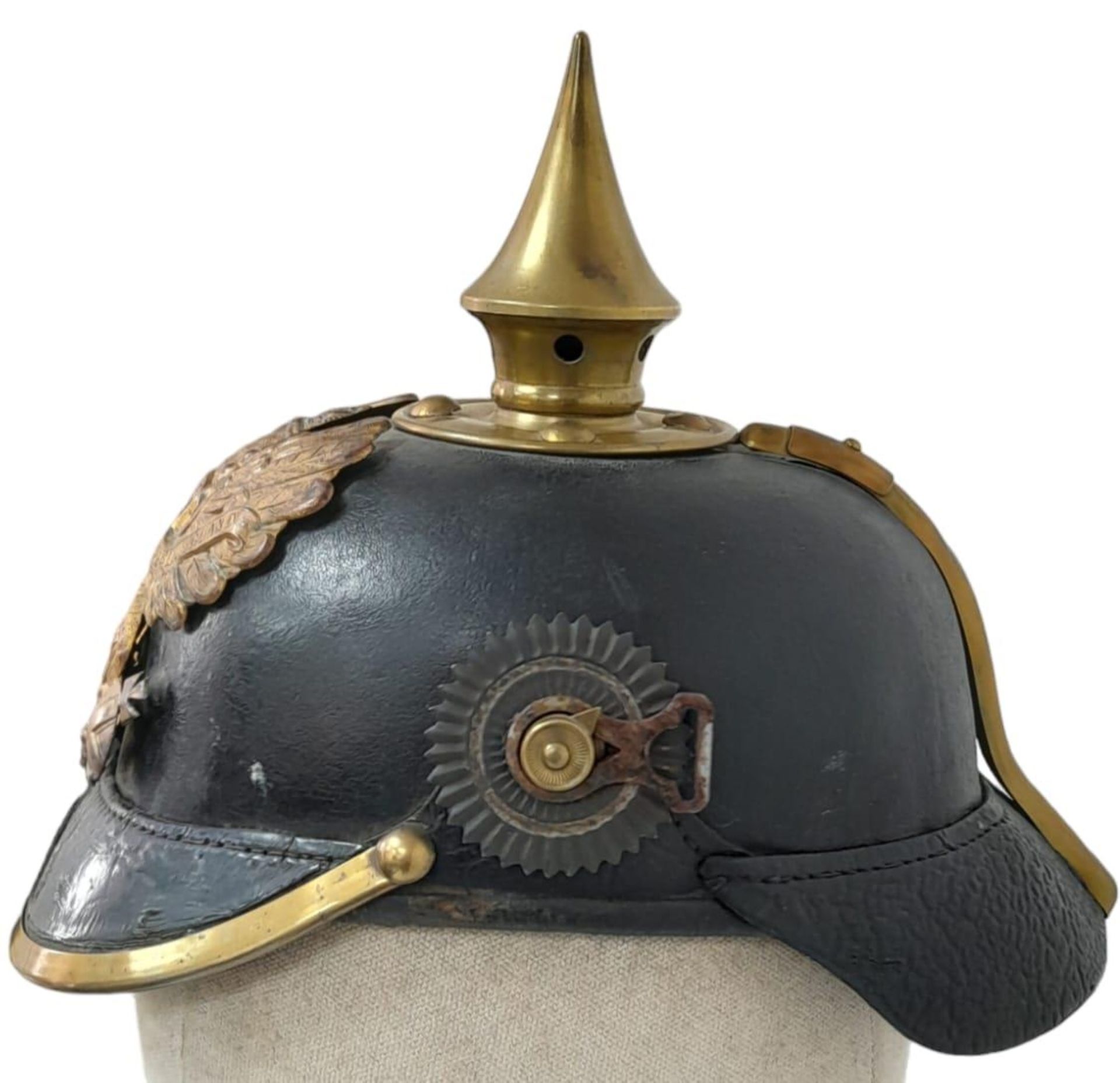 WW1 Imperial German 1895 Model Enlisted Man Pickelhaube. Complete with chinstrap mounts and - Image 2 of 9