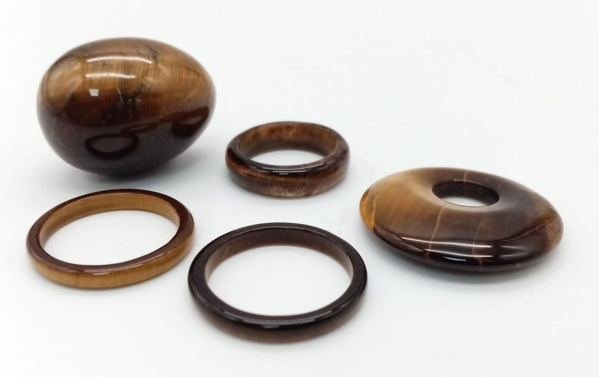 A Lot of Five Tigers Eye Pieces. Three rings, pendant and a small egg!