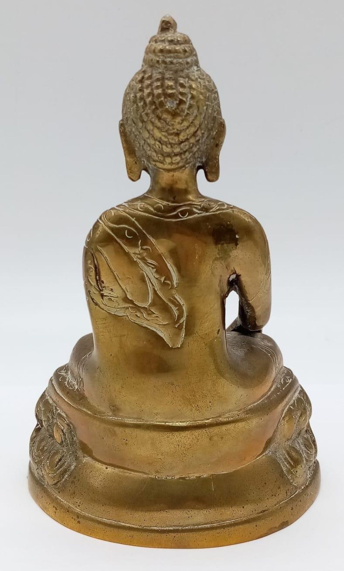 An Excellent Condition Heavy Cast Bronze Seated Buddha Statue. 17cm Tall. 823 Grams. - Bild 2 aus 4